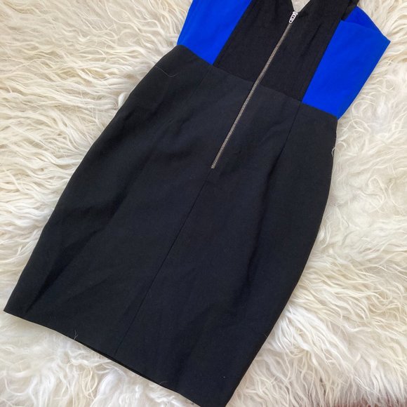 MASON V-Neck Mini Dress - Picture 9 of 10